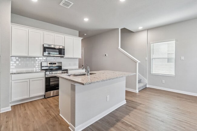 Building Photo - BRAND NEW 3 Bedroom, 2.5 Bathroom, Two-sto...