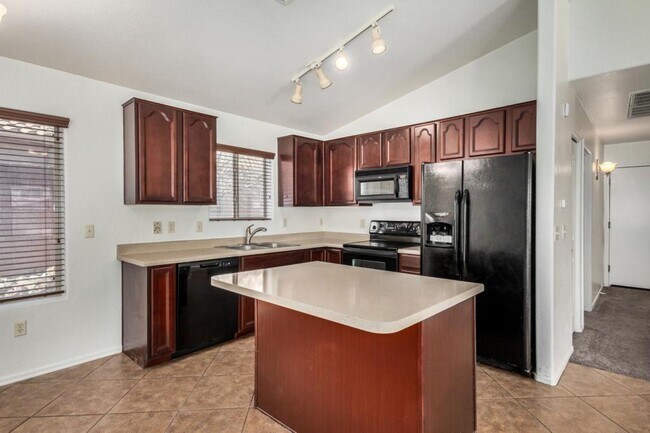 Building Photo - 13296 E Coyote Well Dr