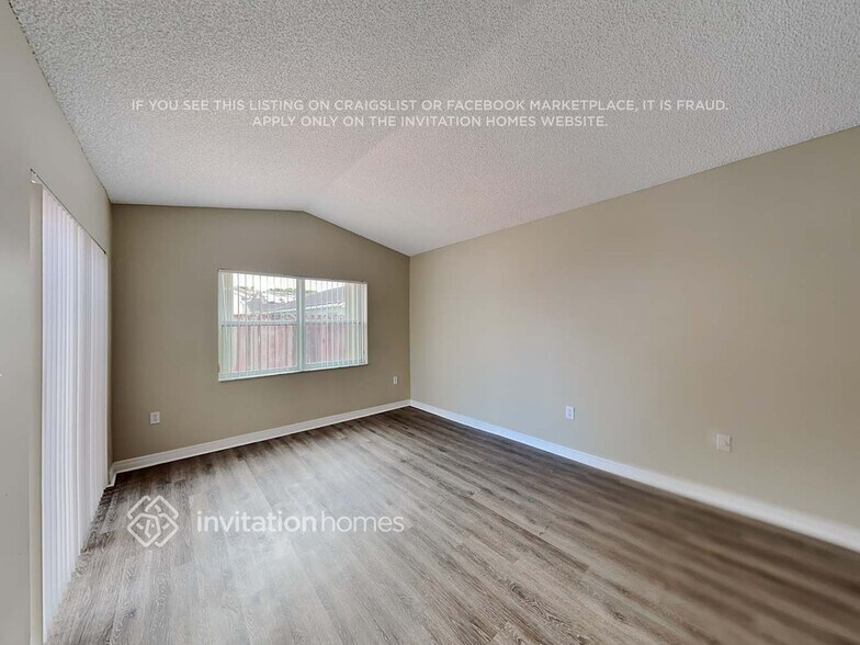 Building Photo - 15745 SW 82nd St