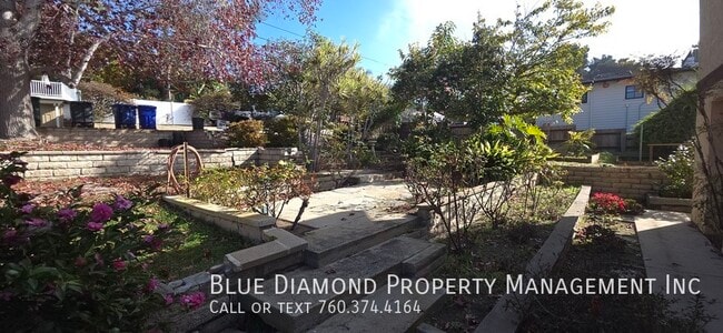 Building Photo - 415 S Rios Ave