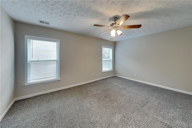 Building Photo - 928 Mill Creek Ave
