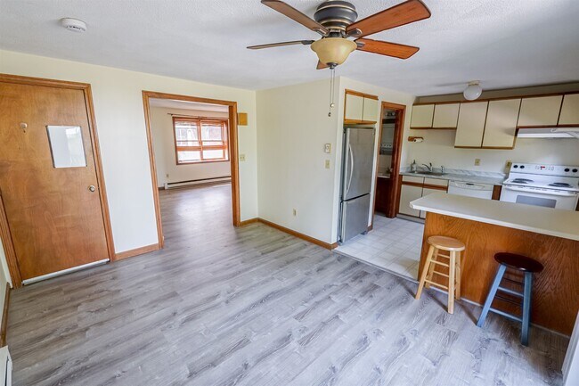 Building Photo - 38 Stonegate Ln