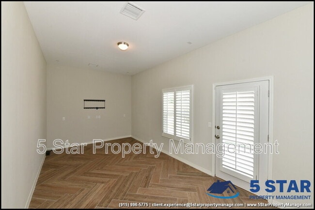 Building Photo - 6933 Copper Town Dr