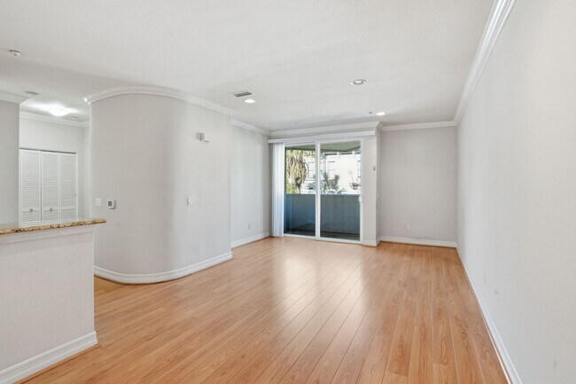 Building Photo - 1225 Island Ave