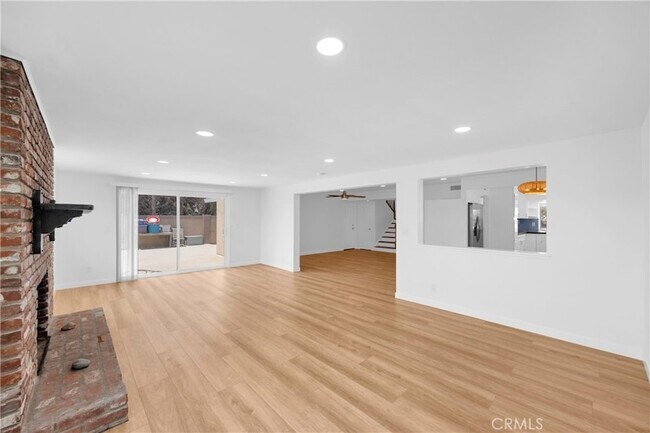 Building Photo - 4382 Marion Ave