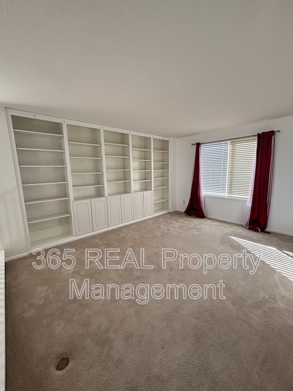 Building Photo - 10108 W 13th St