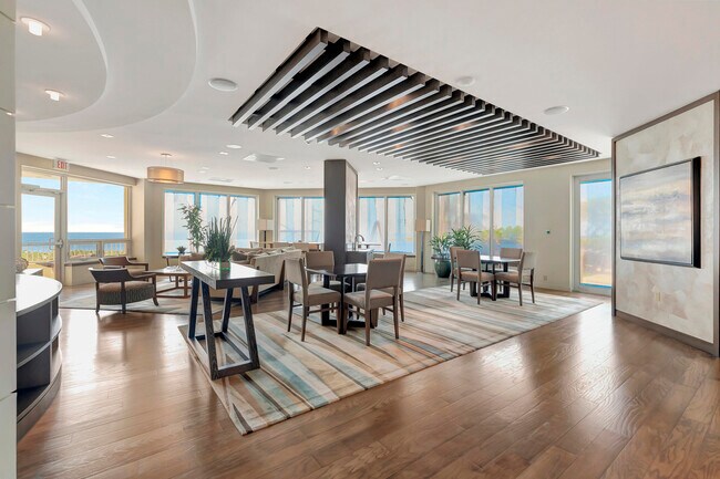 Building Photo - 500 S Ocean Blvd