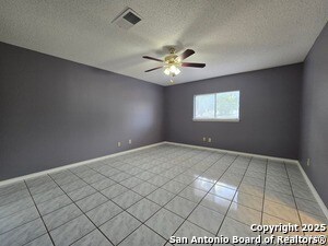 Building Photo - 1012 Sycamore Dr
