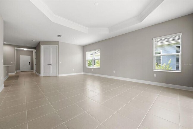 Building Photo - 10072 Lake Wales Cir