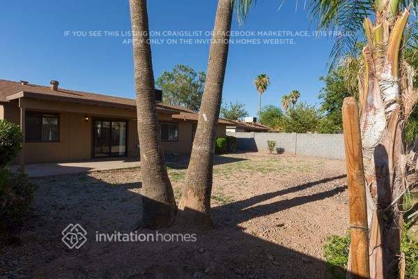 Building Photo - 1943 W Devonshire St