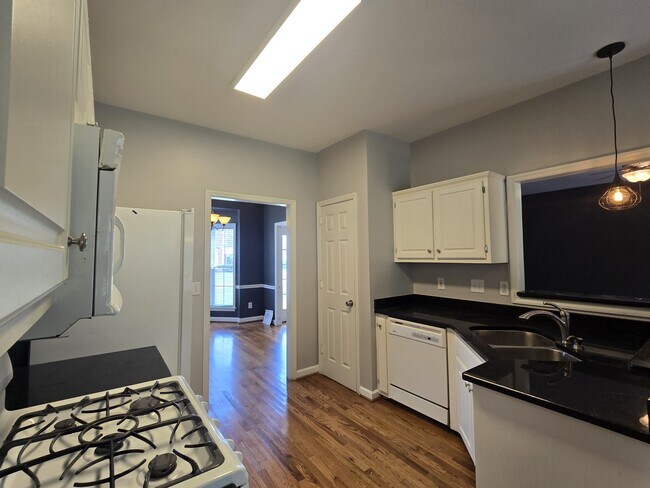 Building Photo - 2565 Milton Ln