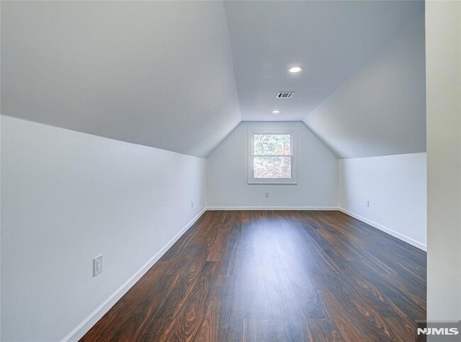 Building Photo - 217 Heywood Ave
