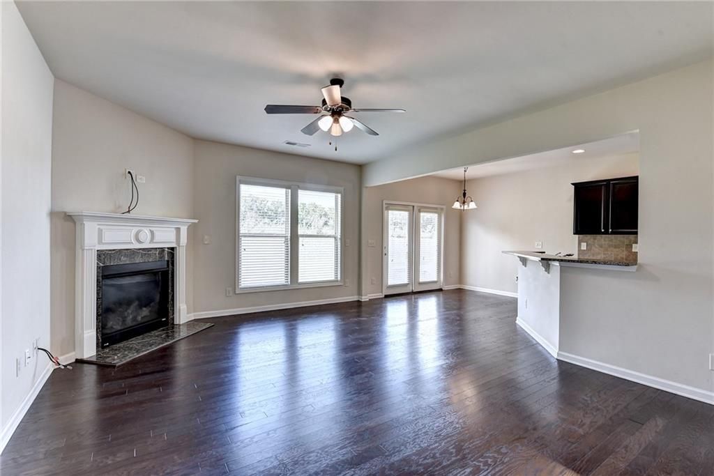 Building Photo - 5160 Breezewood Cir