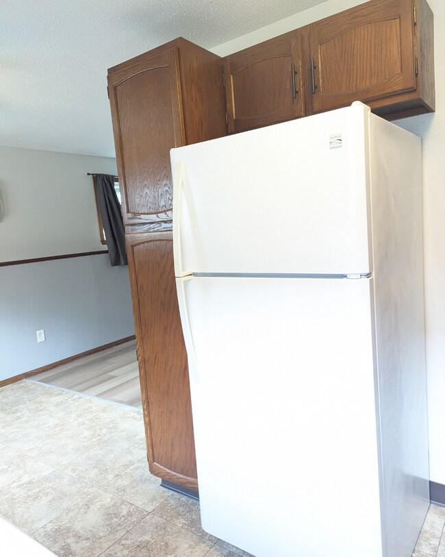 Building Photo - 715 21st St S