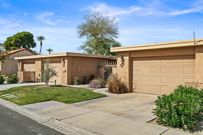 Building Photo - 140 La Cerra Dr