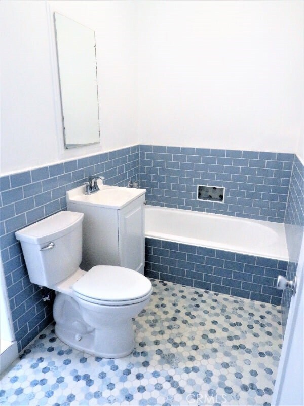 Building Photo - 227 S Gale Dr