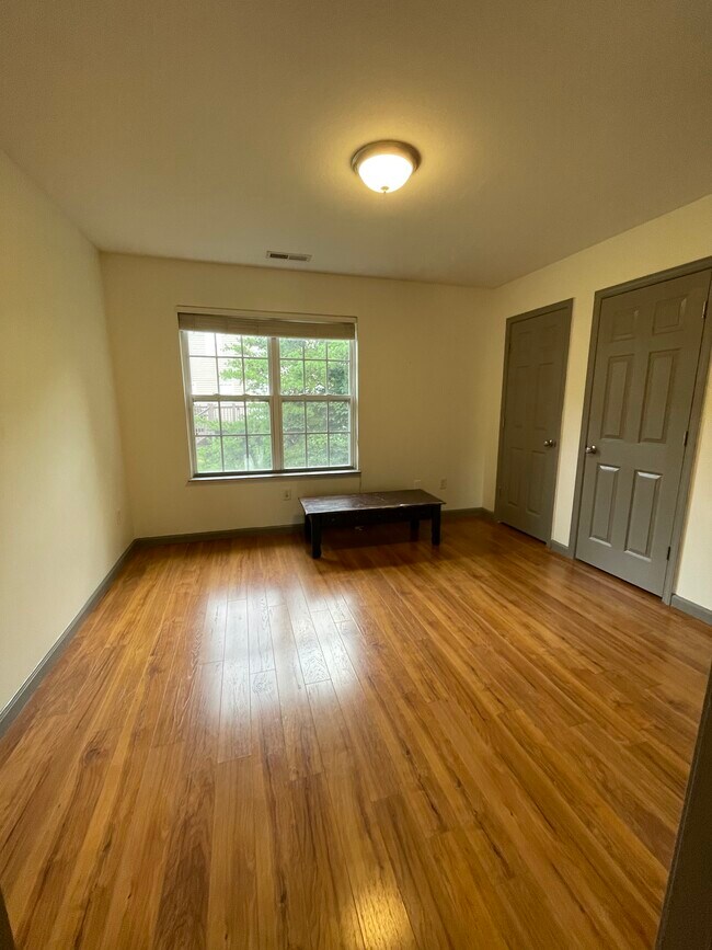 Building Photo - 41 Stafford Ct