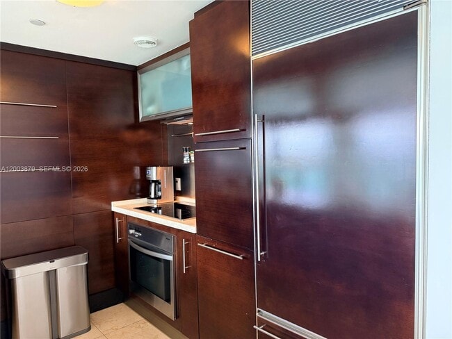 Building Photo - 6000 Indian Creek Dr