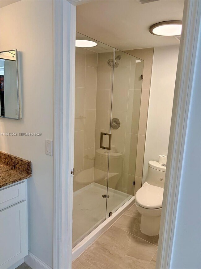 Building Photo - 2941 NE 185th St