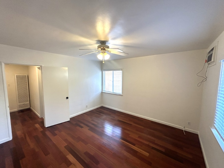 Building Photo - 4021 S Centinela Ave