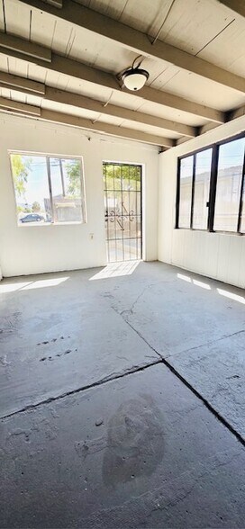Enclosed Patio - 8592 Atlas View Dr