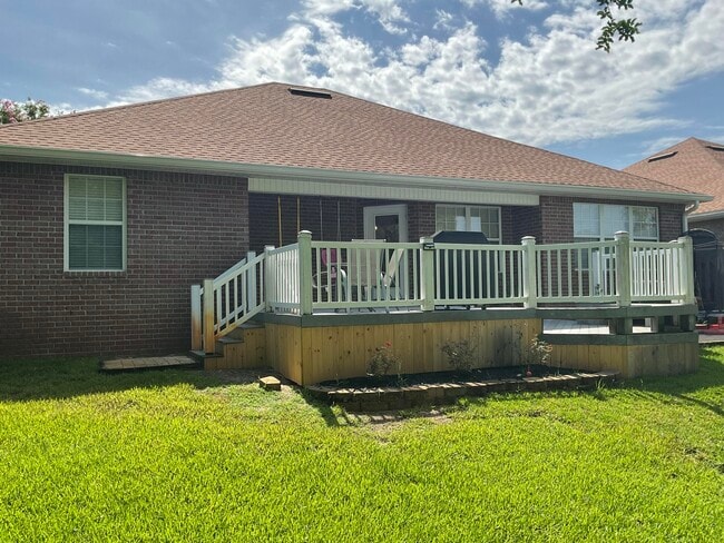 Building Photo - 294 Tecumseh Ln