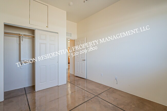 Building Photo - 7399 E Poinciana Pl