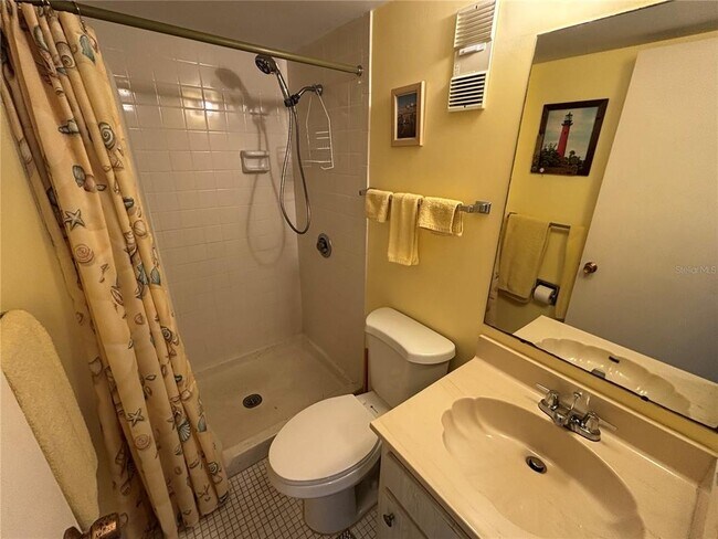 Building Photo - 1437 N Atlantic Ave