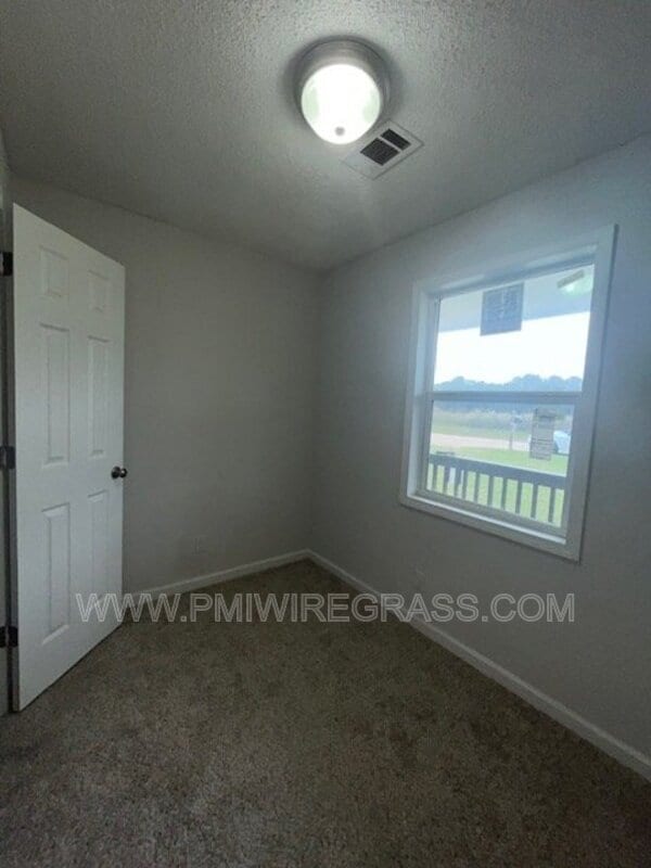 Building Photo - 24 Old Mcray Mill Rd