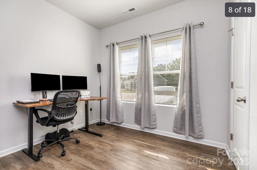 Building Photo - 218 Canina Ln