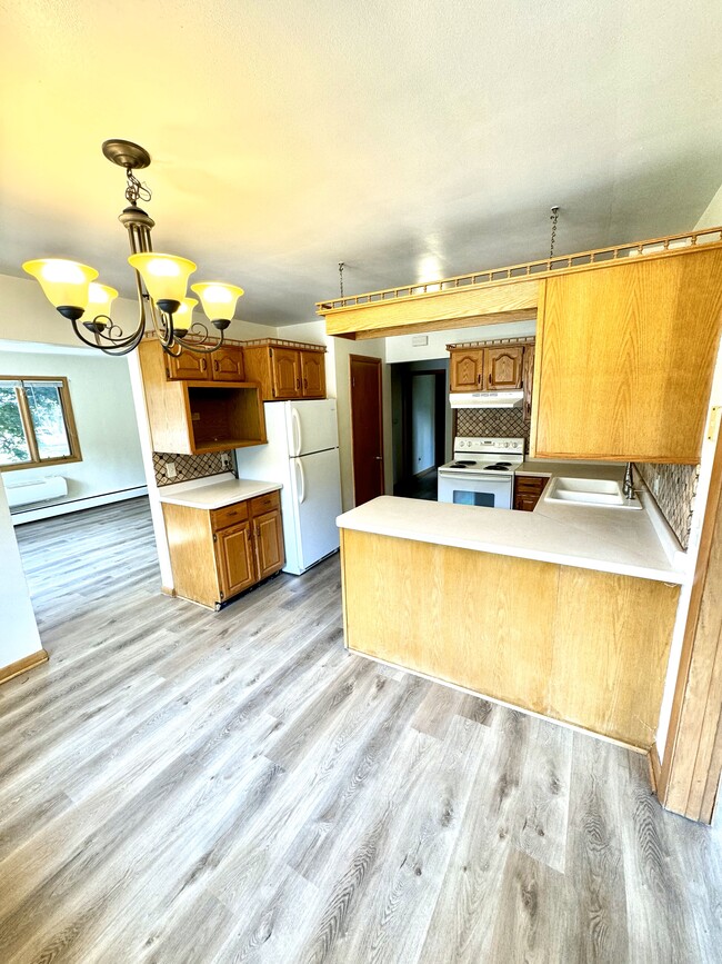 Kitchen/dining area - 5612 Bjelde Ln