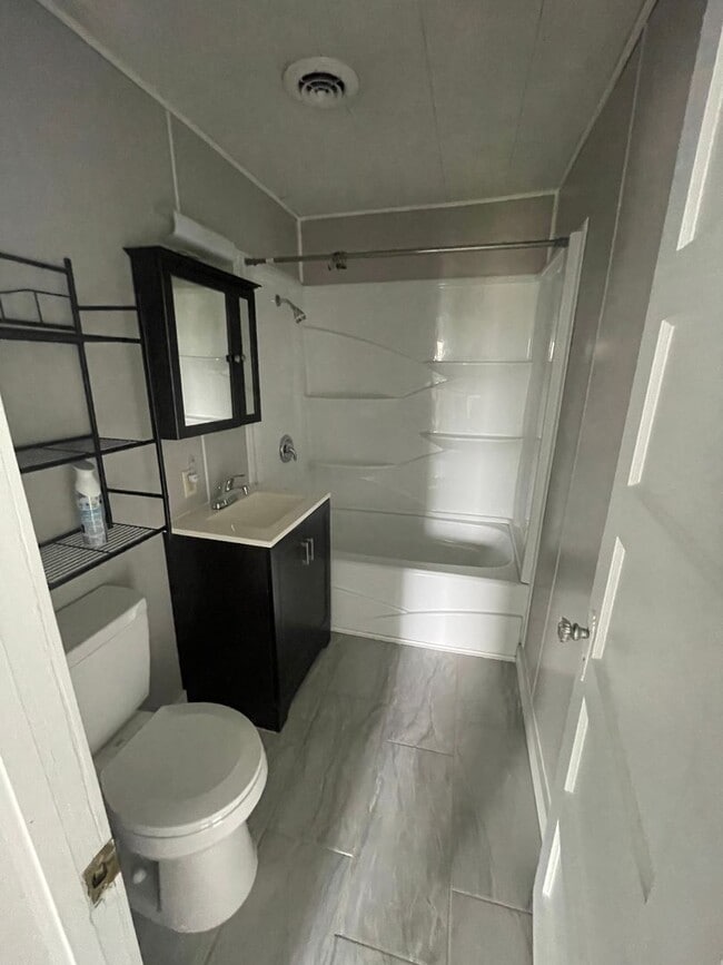 Building Photo - 2008 Wirsing Ave