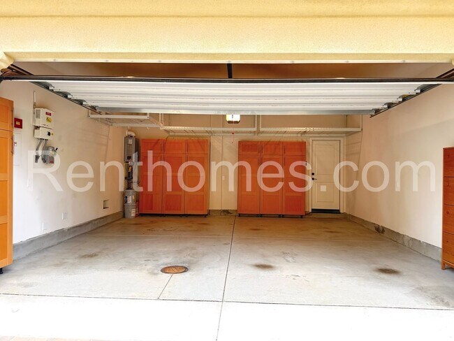 Building Photo - 10835 Wendy Wy