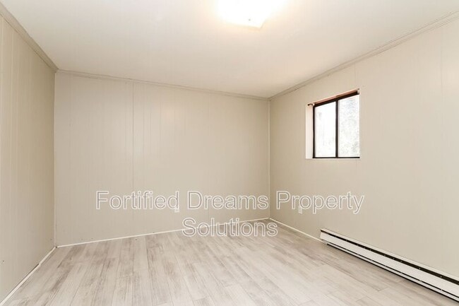 Building Photo - 201 Leisure Time Ln