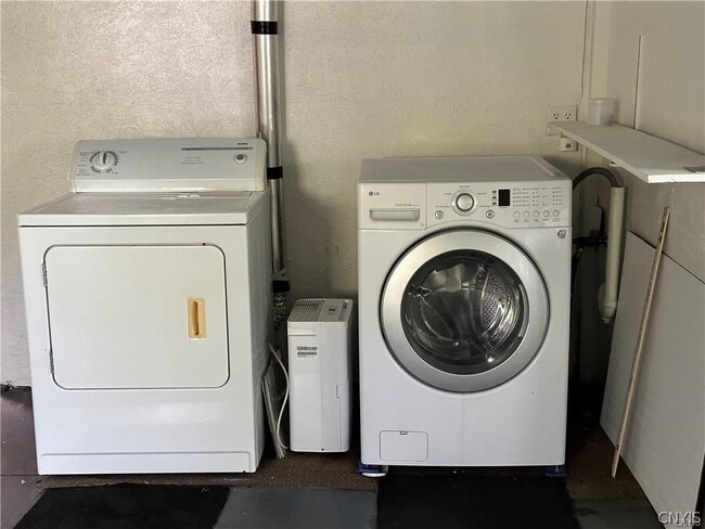 Building Photo - 167 E Genesee St