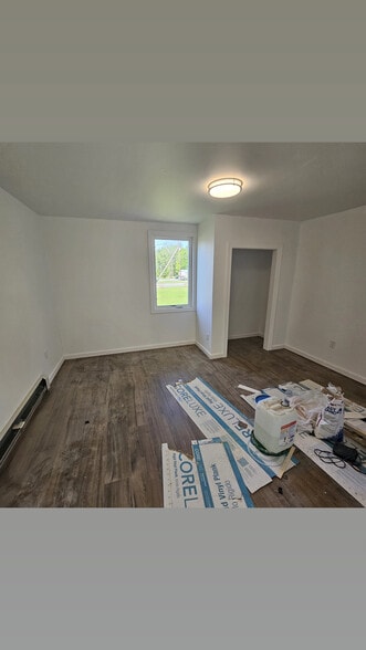 Building Photo - 494 Prim Rd