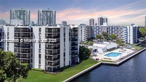 Building Photo - 3475 N Country Club Dr