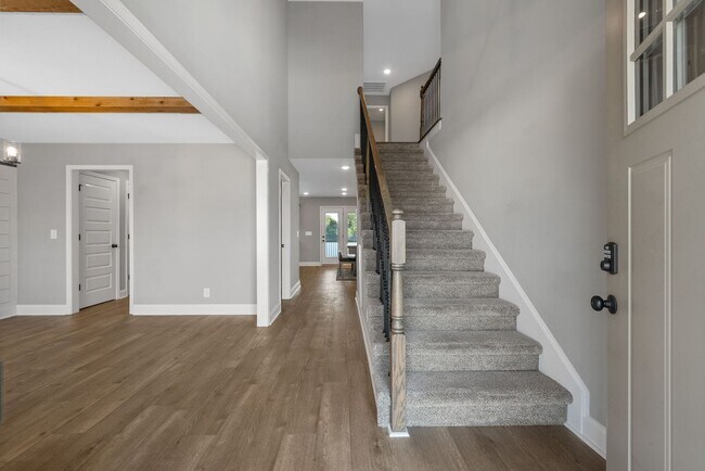 Building Photo - Beautiful 4-Bedroom Home with Modern Comfo...