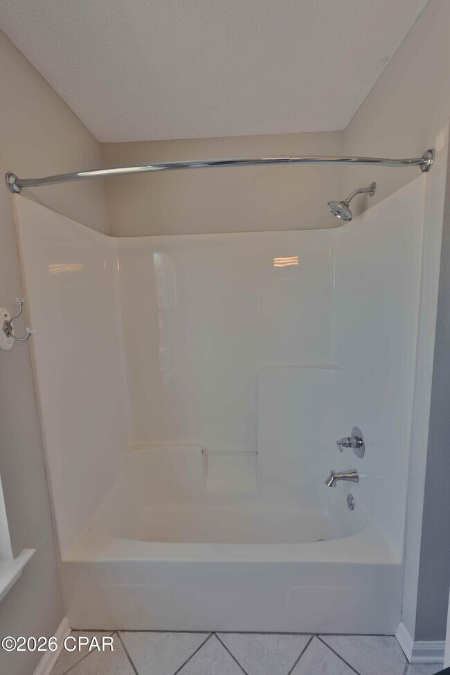 Building Photo - 3931 Treasure Cir