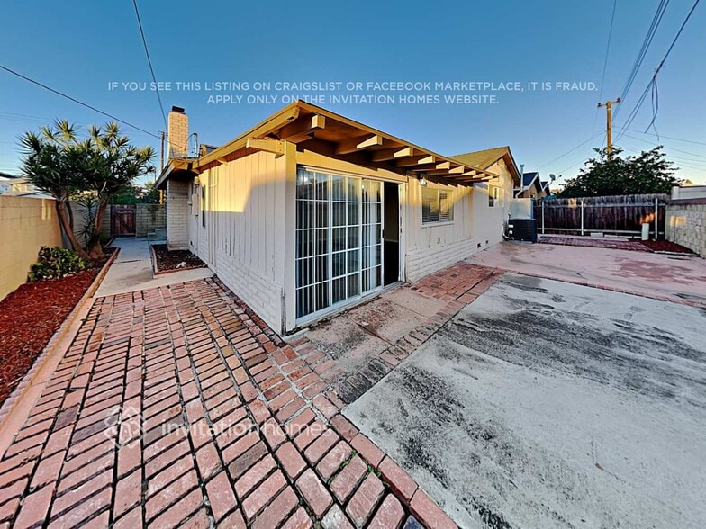 Building Photo - 1638 E 220th St