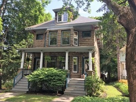 Building Photo - 34 Pleasant Ave