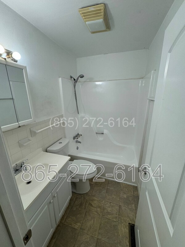 Building Photo - 6436 Tewksbury Dr NW