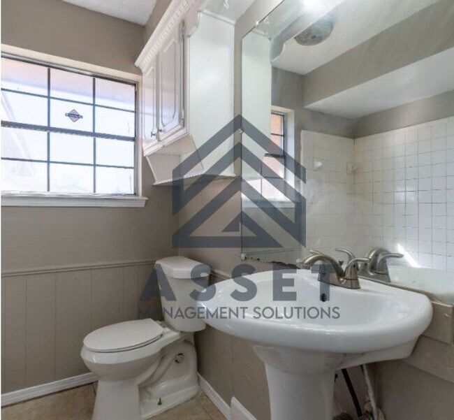Building Photo - 4613 Cinderella Dr