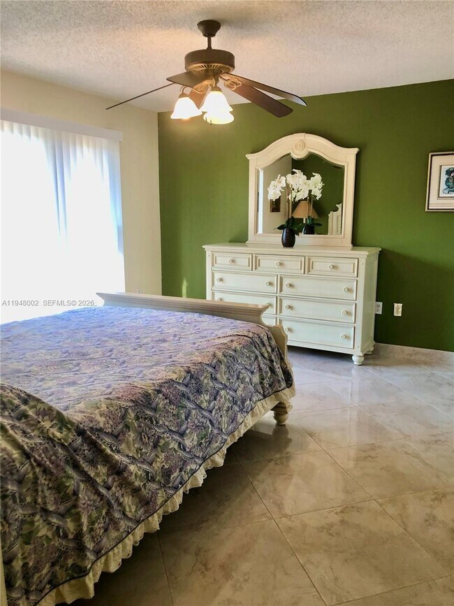 Building Photo - 1422 Amanda St