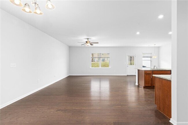 Building Photo - 360 Paulownia Cir