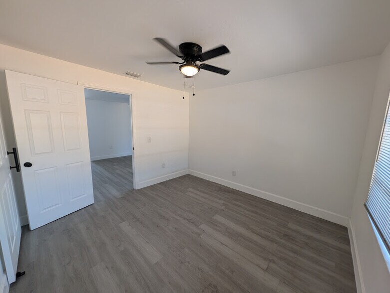 Building Photo - 6201 N 38th St