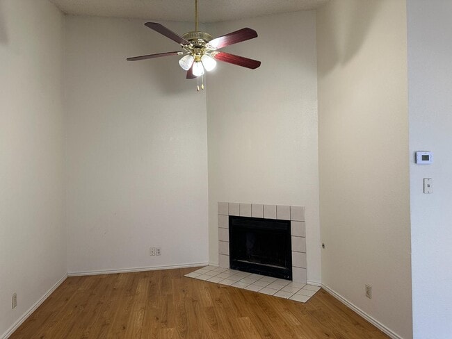 Building Photo - 9933 Ardash Ln