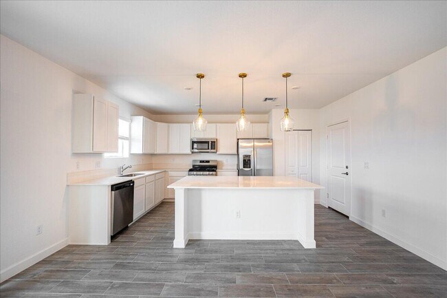 Building Photo - 6354 Windwood Wy