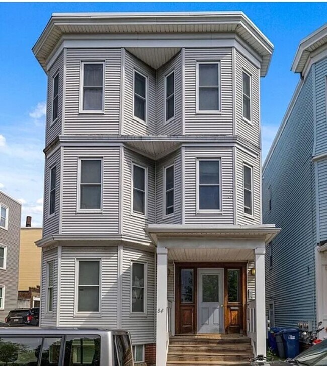 Building Photo - Marine Rd