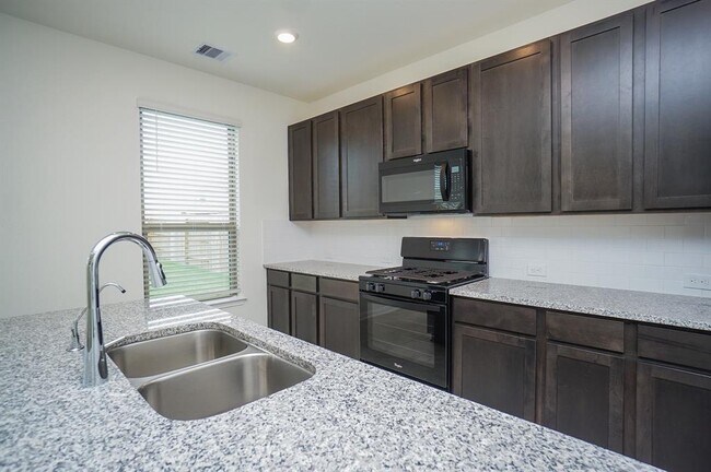 Building Photo - 4615 Sabine Creek Way